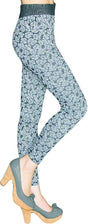 Women's Hacci Knit Fashion Leggings w/ Brushed Lining - Black & White Rose Floral Print