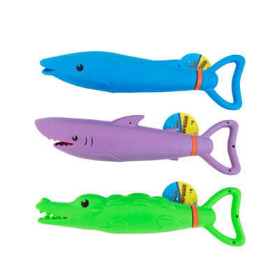 ANIMAL Water Gun Blaster 3ast 12.5in Age 3+ Ht Shark/dolphin/alligator